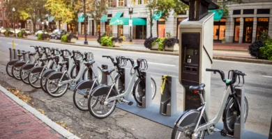 E-bikes en ciudades inteligentes: movilidad sostenible que transforma el entorno urbano 15 e-bikes en ciudades inteligentes